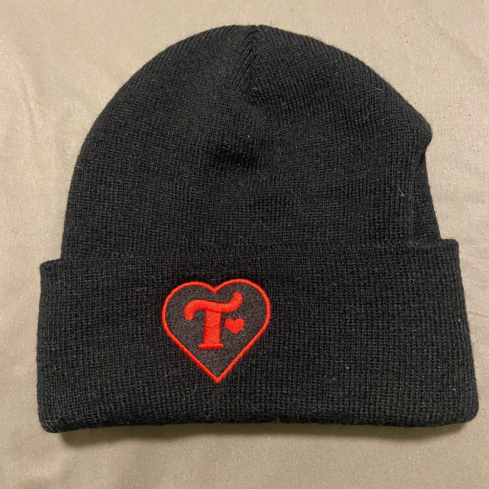 Trixie Cosmetics Beanie